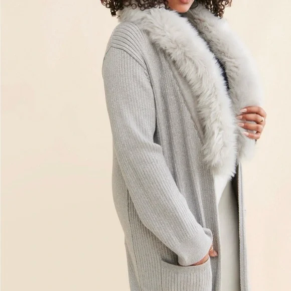 Show Me Your Mumu Gray Faux Fur Trim Long Cardigan Cozy XS - Picture 2 of 9